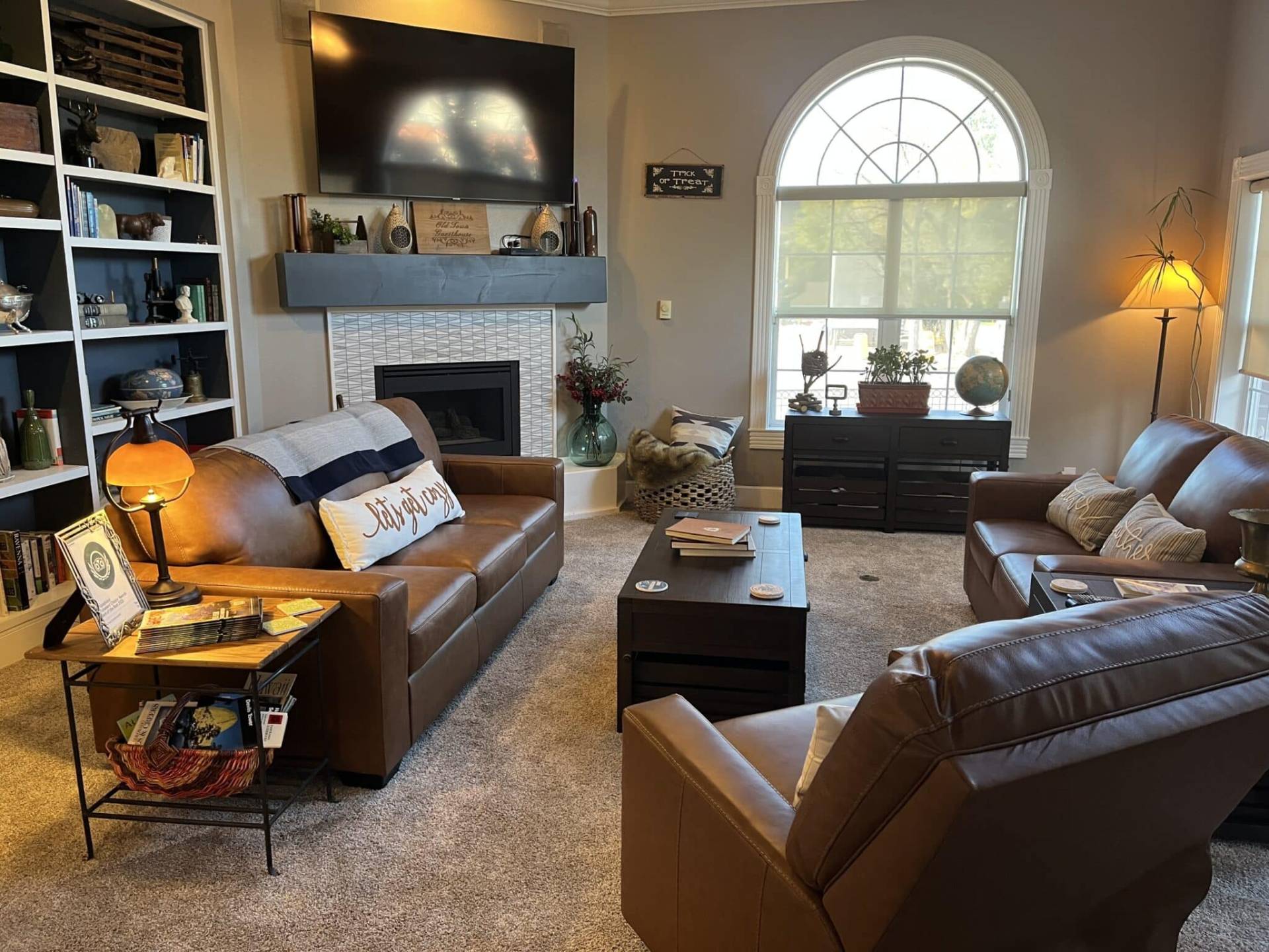 Old Town Guesthouse B&B: Bed and Breakfast in Colorado Springs COOld Town Guest  House